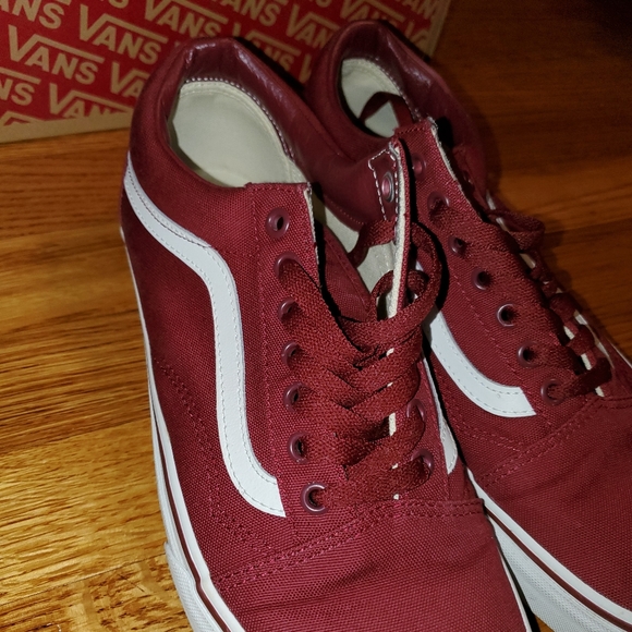 Vans - Picture 3 of 5